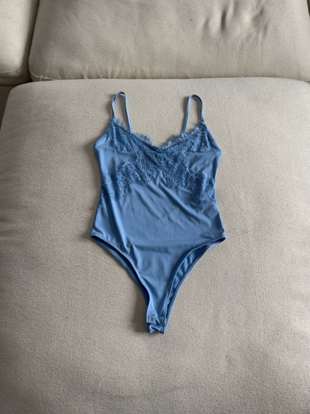 Zara Light Blue Lace Bodysuit Small NWOT Periwinkle V-Neck